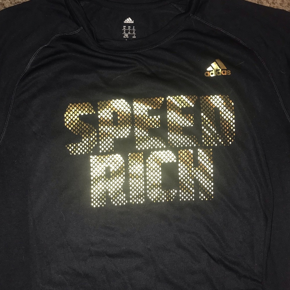 Adidas men’s short sleeve❤️